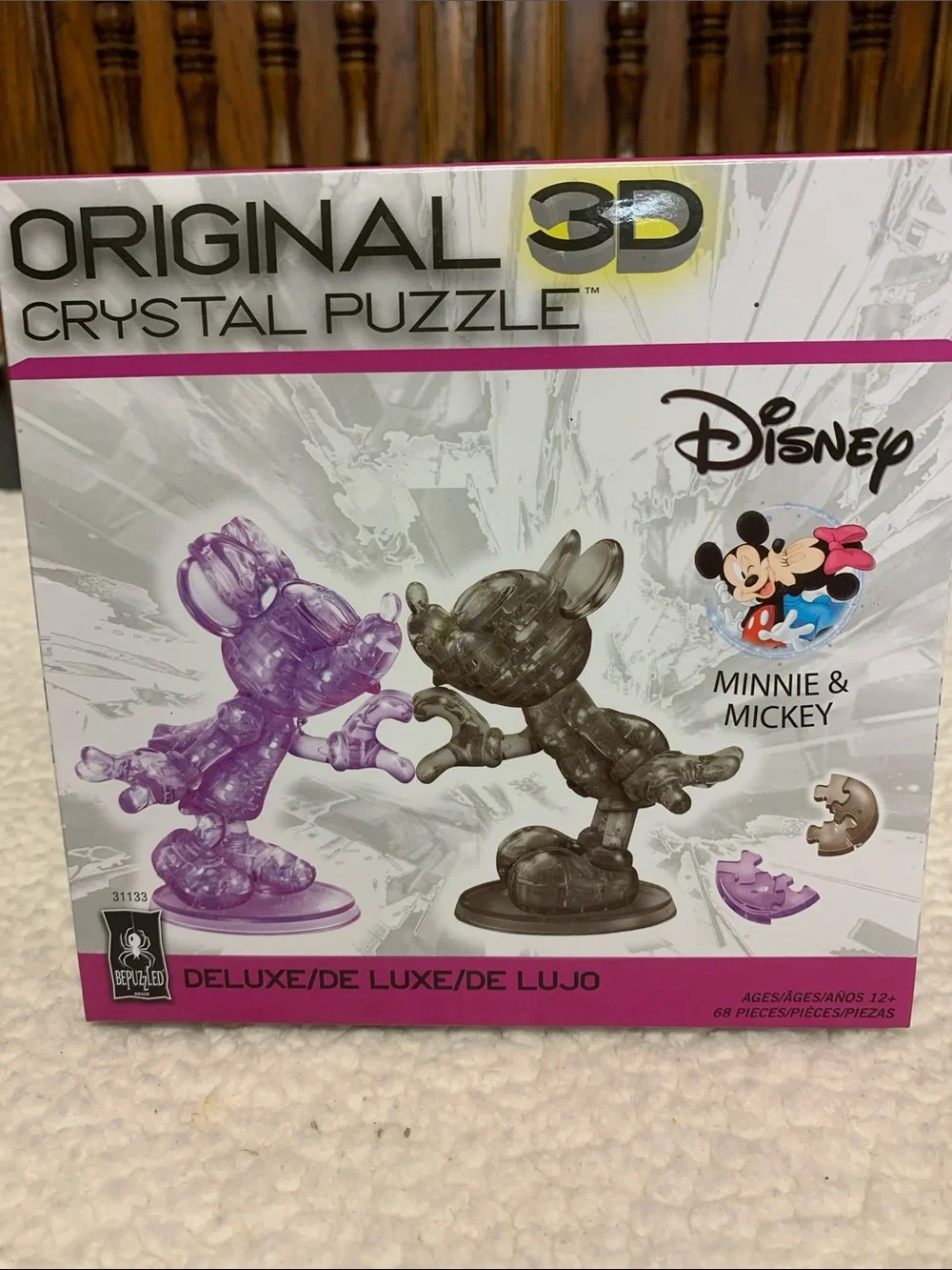 Disney Minnie & Mickey Mouse kissing 3D Crystal Puzzle Bedazzled NEW Love sign